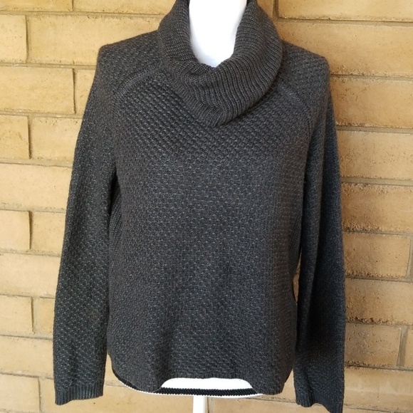 Banana Republic Chunky Knit Sweater - Picture 3 of 7